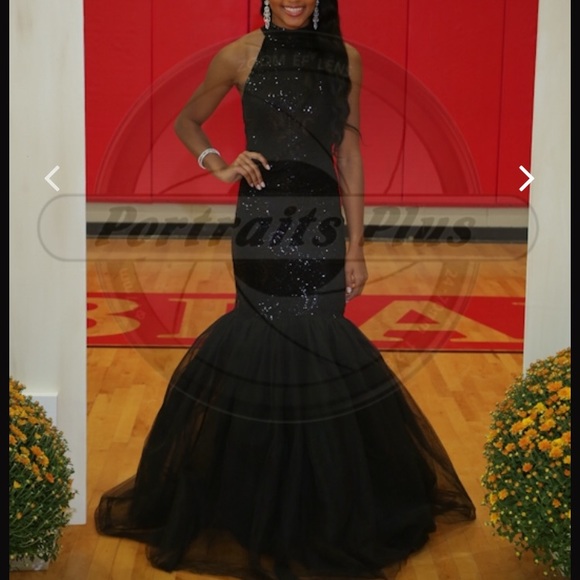 Windsor Dresses & Skirts - Black Windsor prom dress